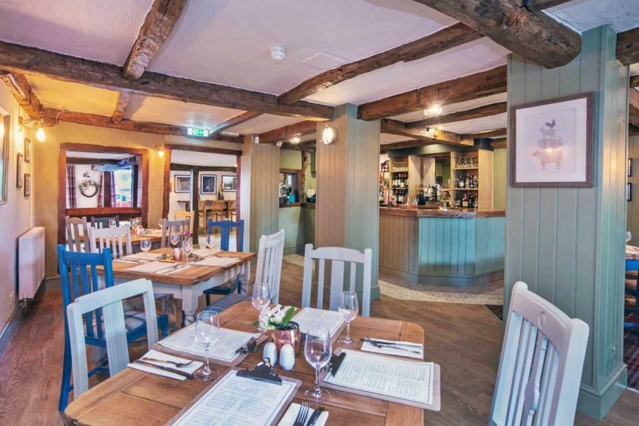Chequers Inn Fladbury Экстерьер фото