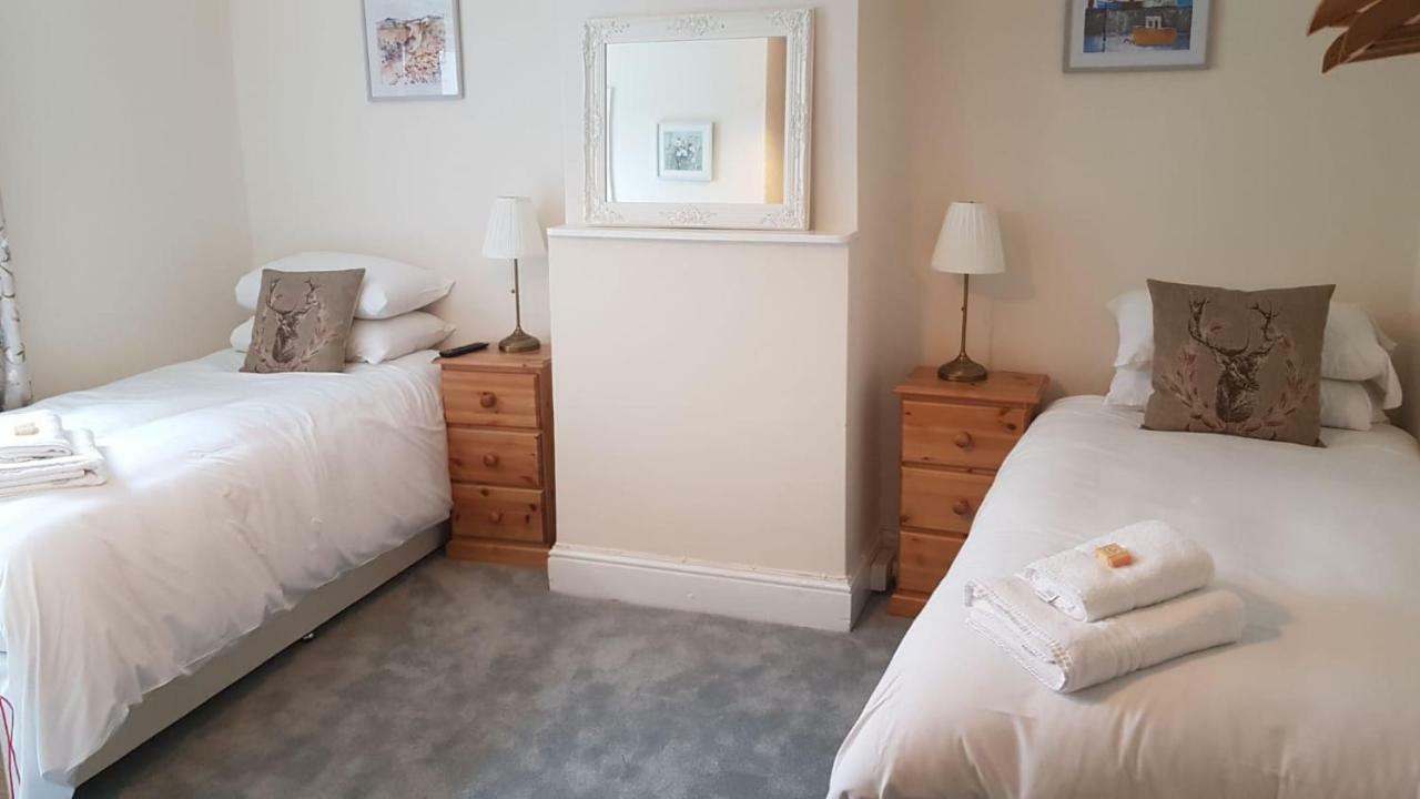Chequers Inn Fladbury Экстерьер фото